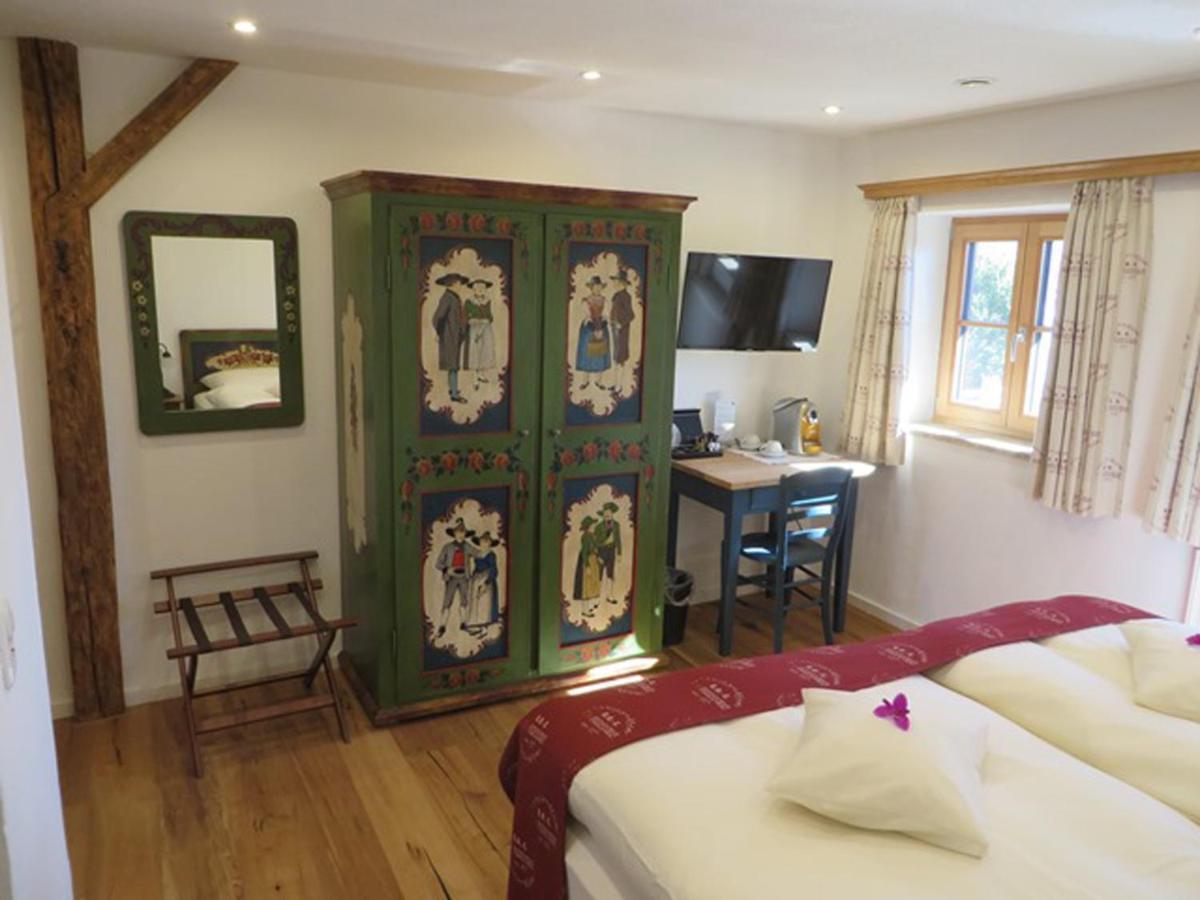Landhof Angstl - Gaestezimmer Und Tagungsraum Höslwang Exteriör bild